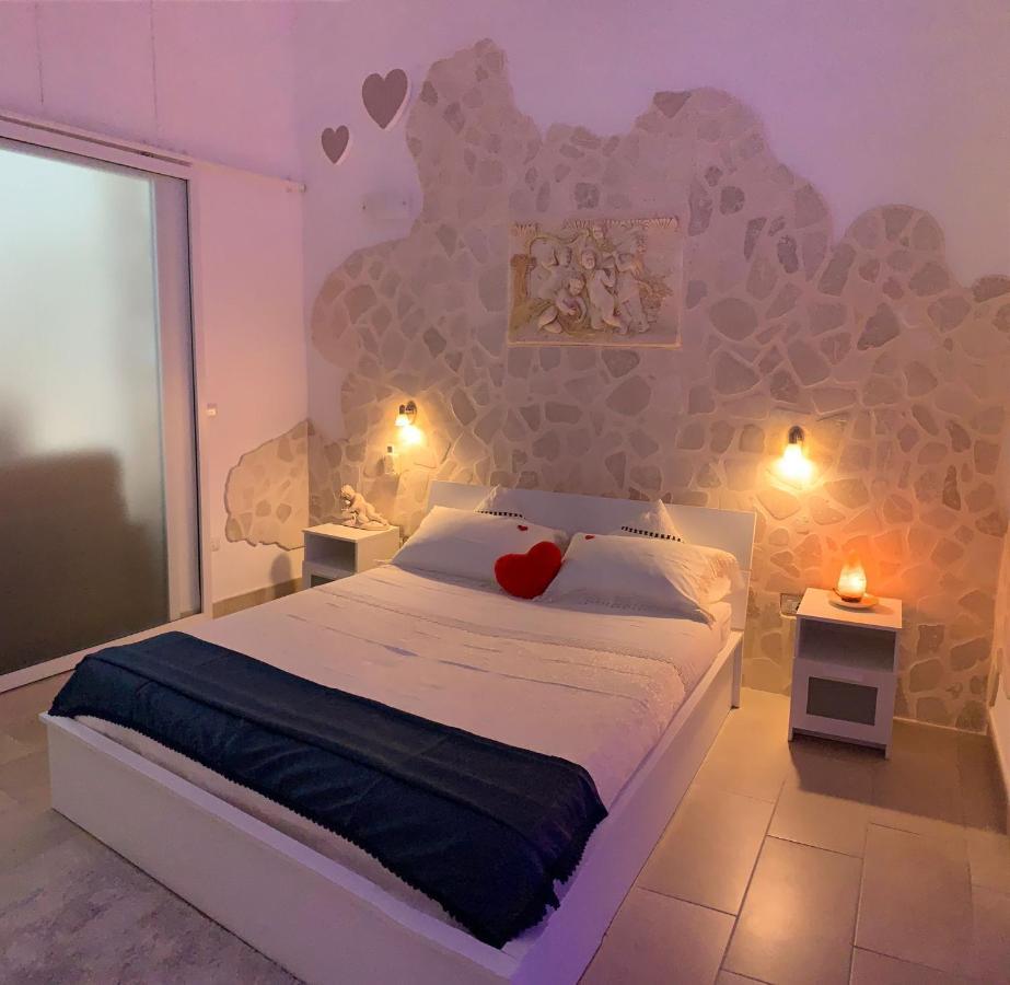 V&M Suite Con Jacuzzi Ostuni Extérieur photo