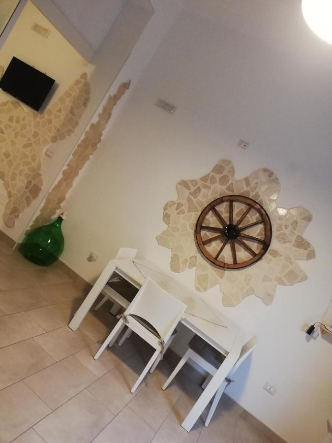 V&M Suite Con Jacuzzi Ostuni Extérieur photo
